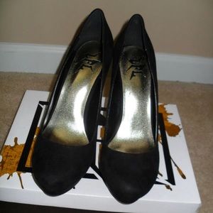 Women’s LFL Delphine pumps black size 8.5m new